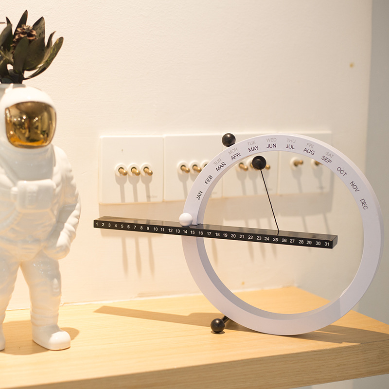 Magnetic Desk Calendar