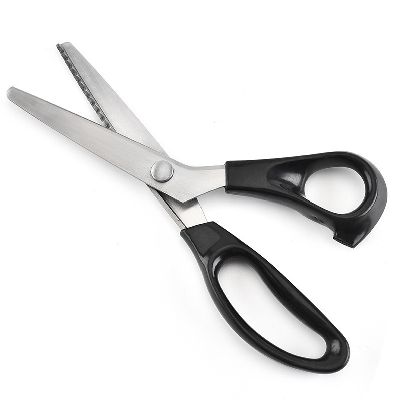 Zigzag Fabric Scissors